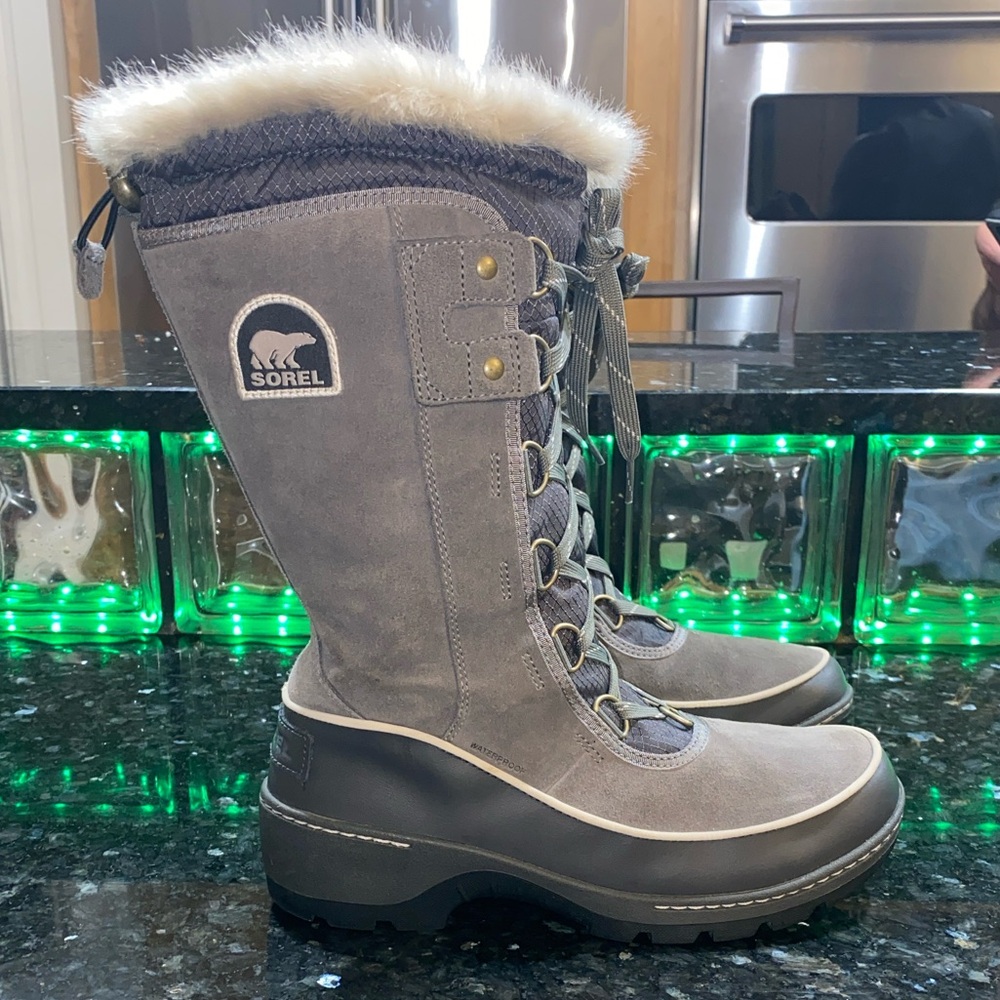 New!! Sorel Tivoli III High Waterproof Winter Boots Size 8